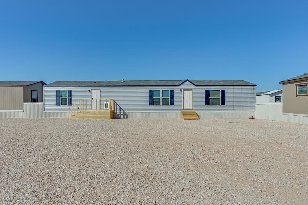 Select s-1672-32b elevation and exterior home features