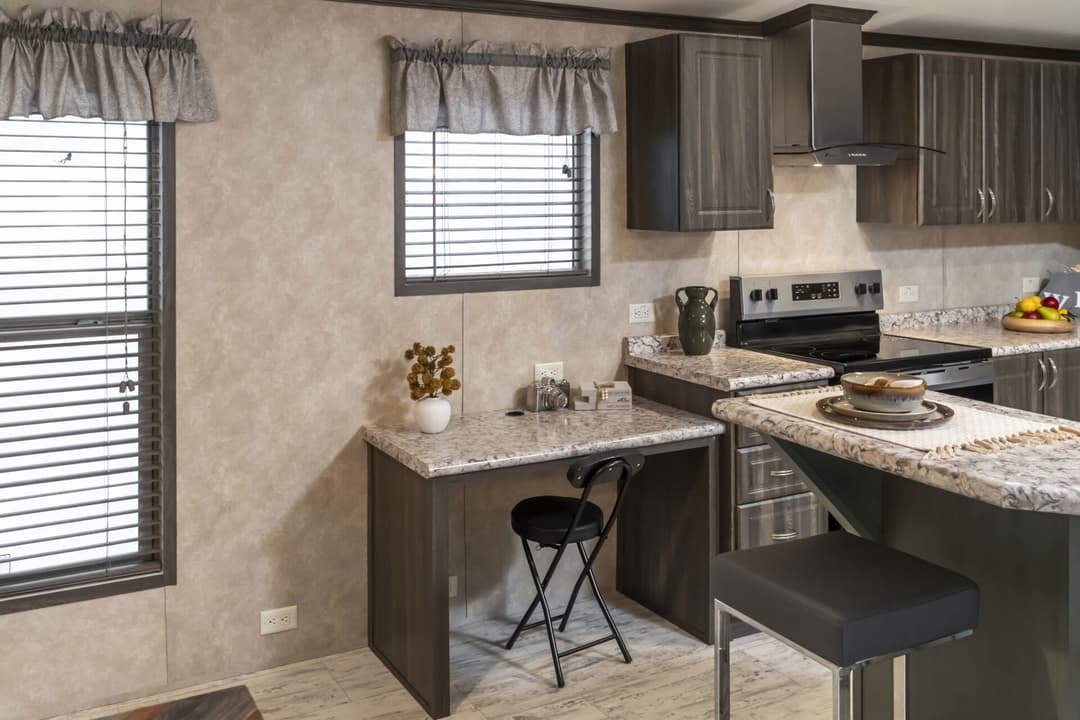 Classic c-3256-42b kitchen home features