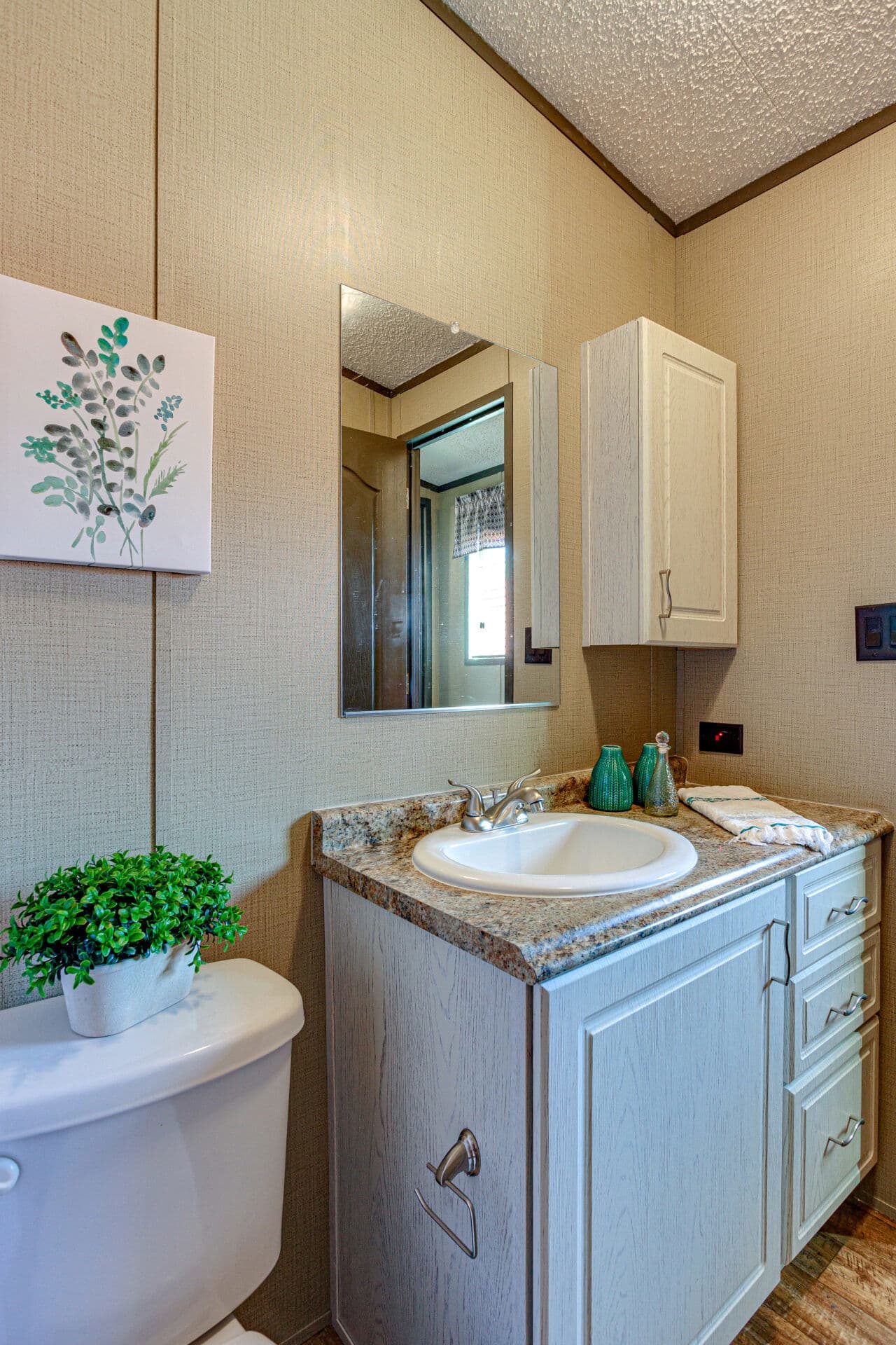 Select s-1256-21a bathroom home features