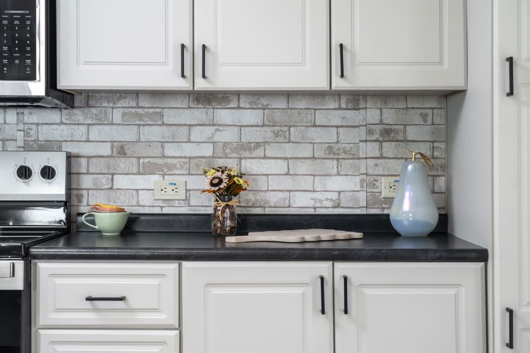 Heritage h-1660-21fka kitchen home features