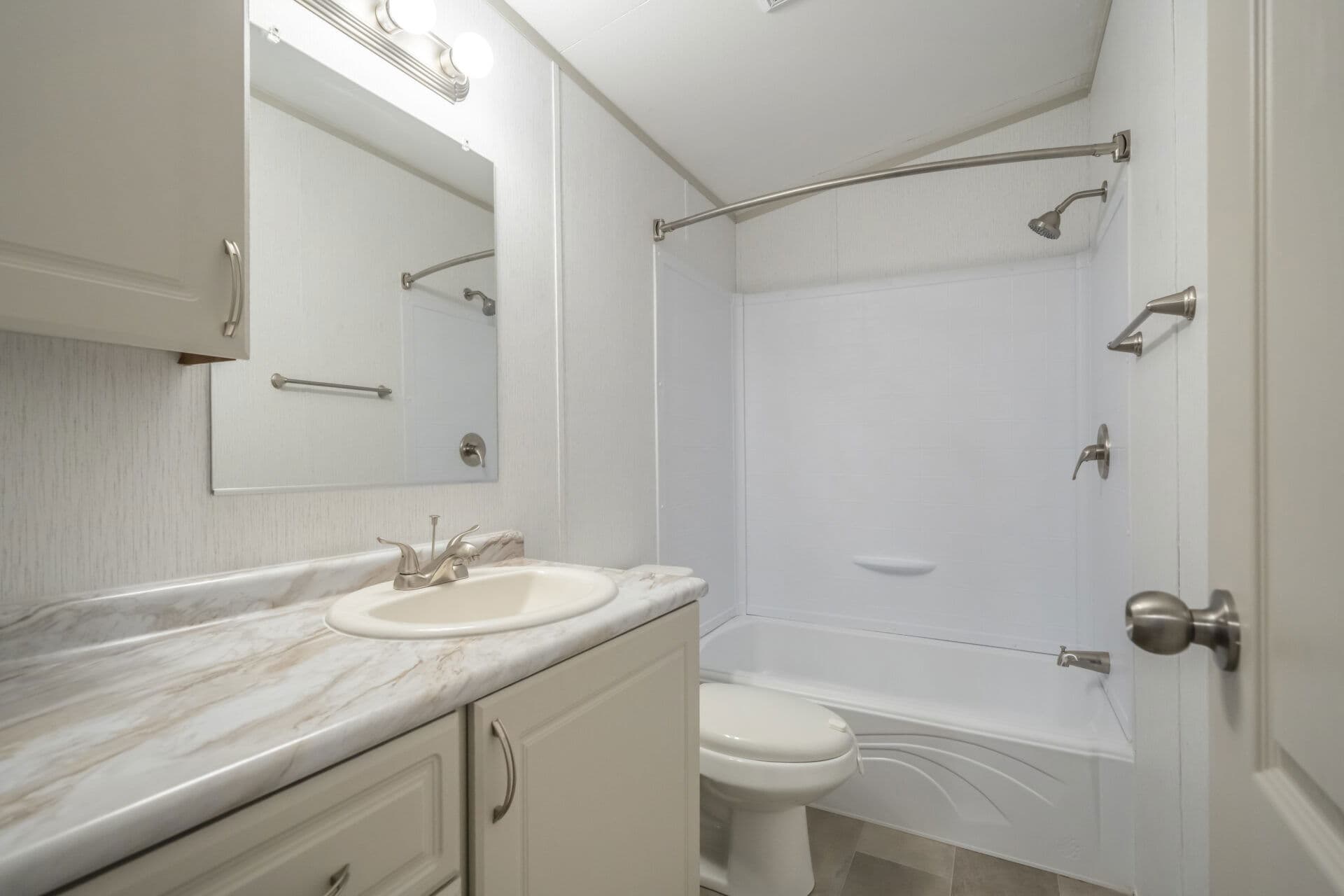 Select s-1664-32c bathroom home features