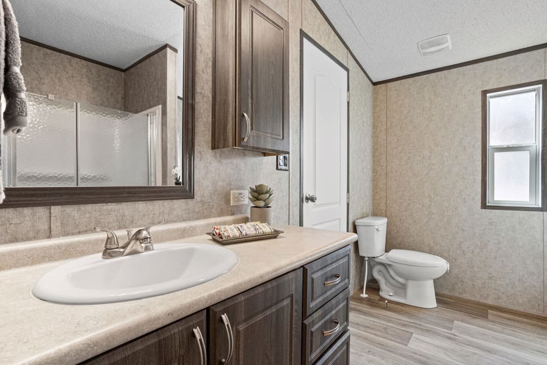 Classic c-1680-32d bathroom home features