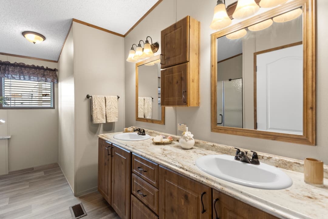 Heritage h-3260-32a bathroom home features