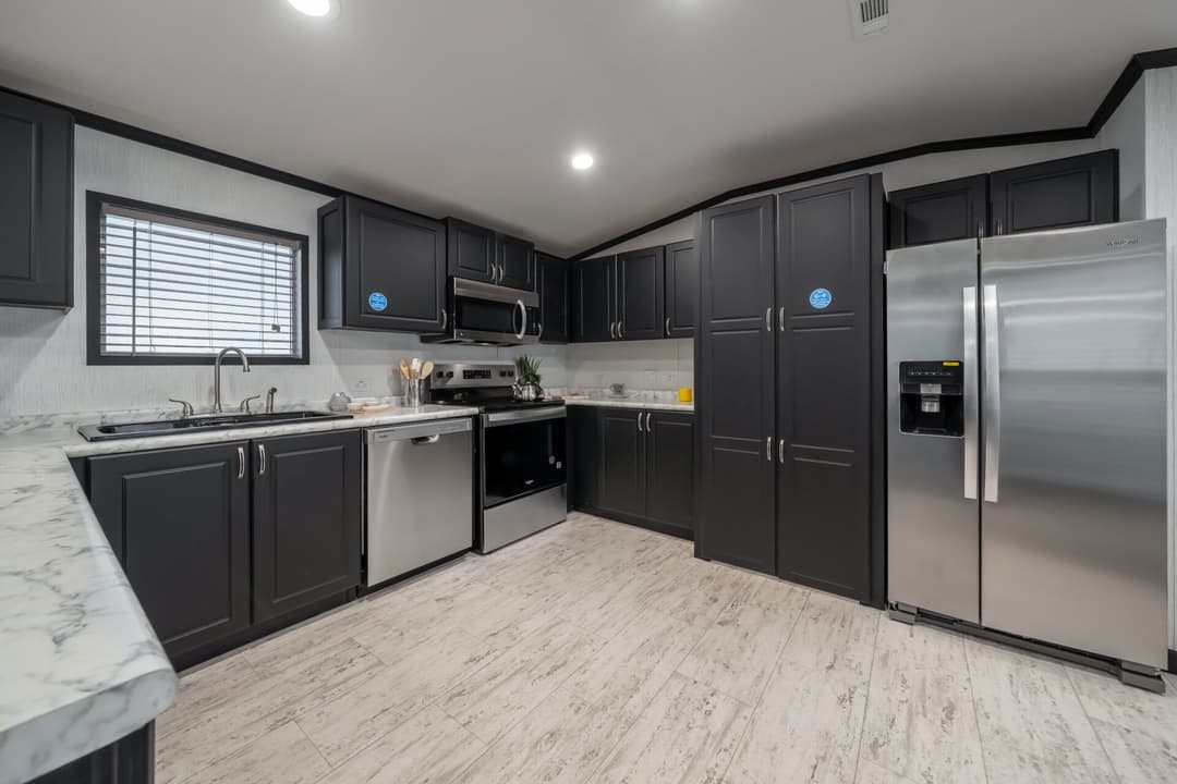 Classic c-1680-32m kitchen home features