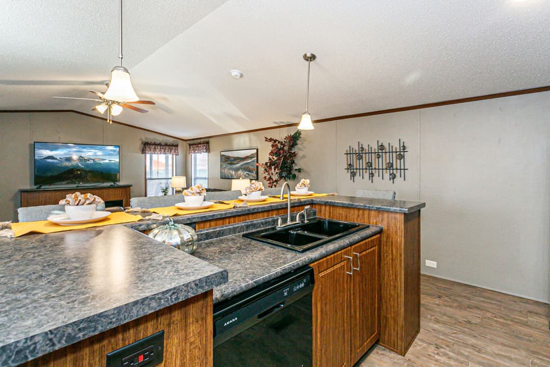 Heritage h-1872-32a kitchen home features