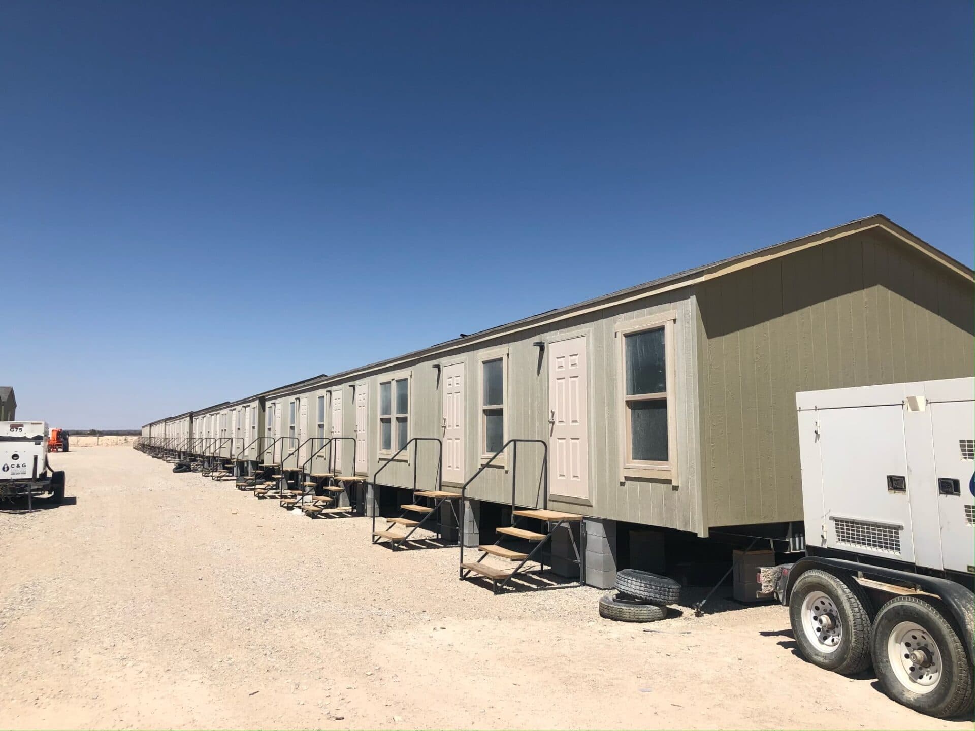 Workforce o-18×80-55aof hero, elevation, and exterior home features