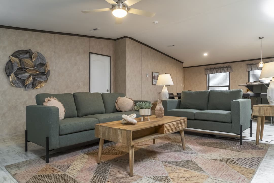 Classic c-3256-42b interior home features