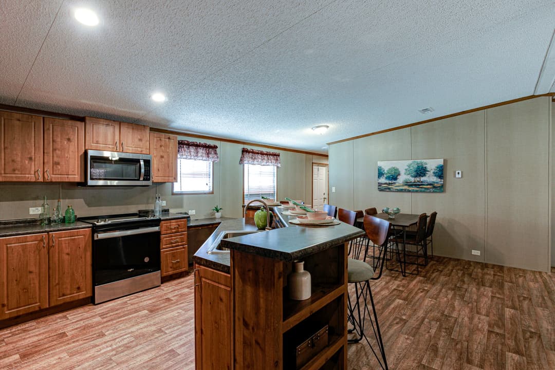 Heritage h-3256-42a kitchen home features